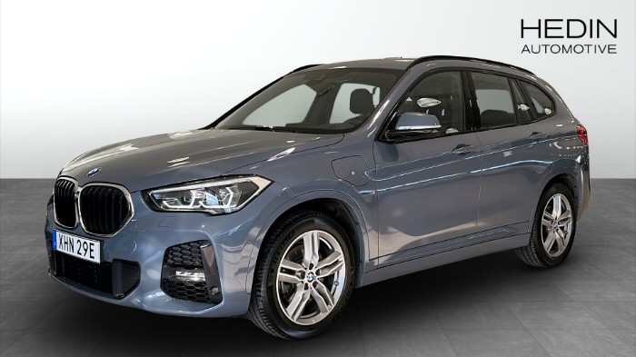 XDRIVE25E STEPTRONIC M SPORT / Dragkrok