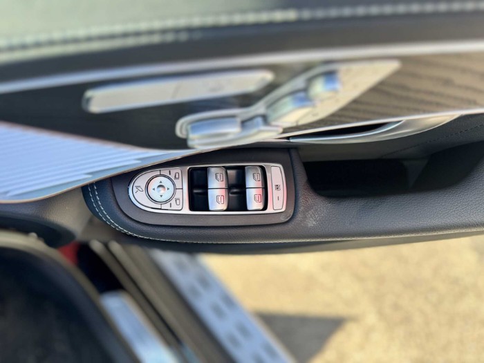 400 300kW AMG Line Premium Plus 80kWh 5dr Auto