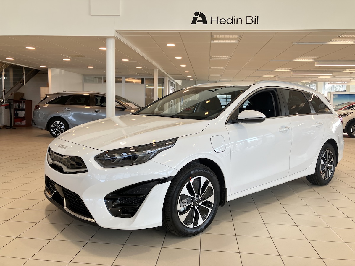 Kia Ceed 2024 Laddhybrid | Hedin Bil