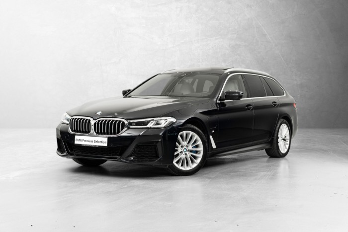 530e xDrive Touring