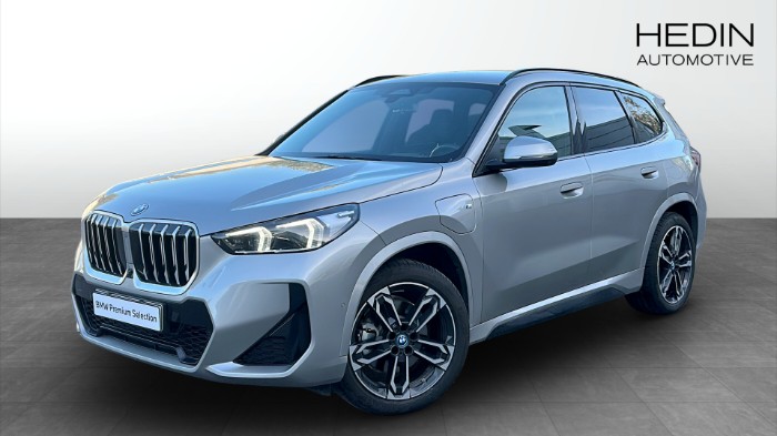 25e xDrive M Sport Innovation Head up Drag