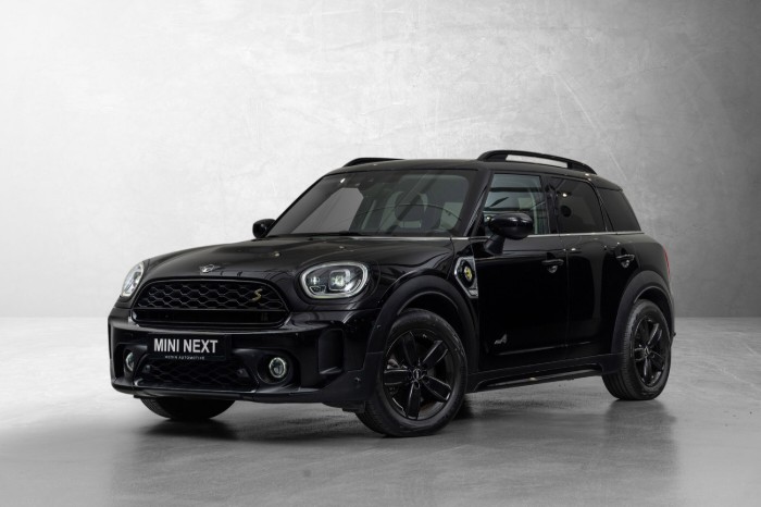 Cooper SE All4 Experience