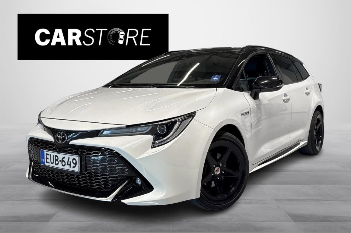 Touring Sports 1,8 GR Sport // Adapt. vakkari / Peruutuskamera / Smart Entry / Sport-penkit!