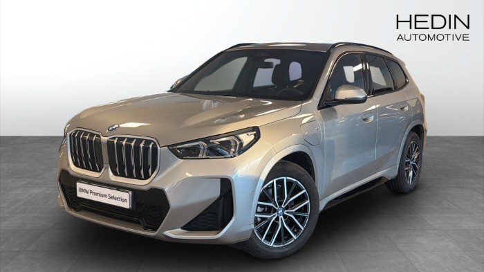 xDrive 25e M-Sport Business Head up Drag  H&K