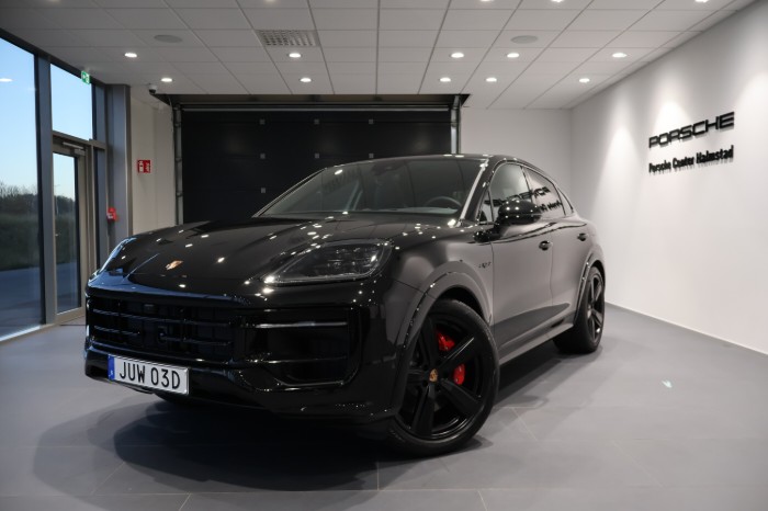 S E Hybrid Coupé Black Edition 520HK