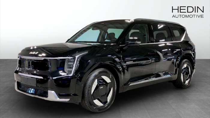 PLUS AWD 7-SITS LONG RANGE