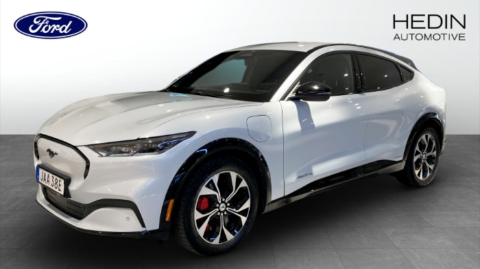 Standard Range AWD, 269hk