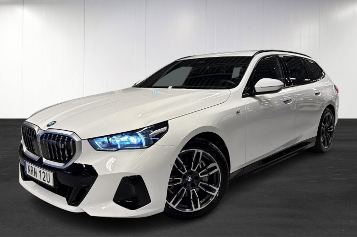 eDrive40 | M-Sport | Navi | Drag | Läder | Bixenon |