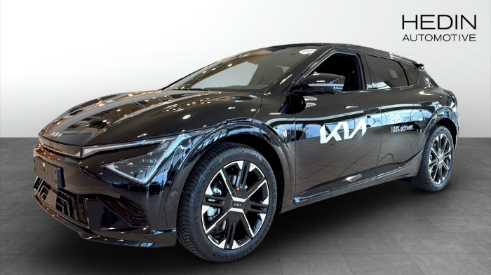 GT LINE 325 HK AWD SOLLUCKA BUSINESS EDITION