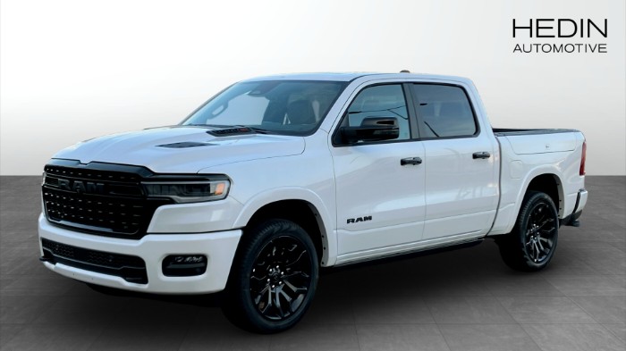 RAM 1500 LIMITED CREW CAB | Lagerbil!