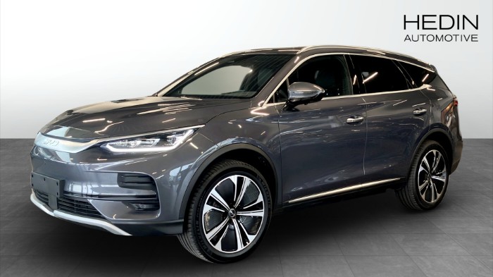 TANG FLAGSHIP EV