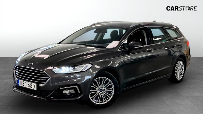 Kombi Titanium 2.0 Hybrid 187Hk|Kamera|Navi|Carplay|