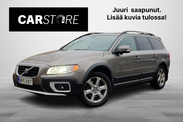 D5 AWD Summum aut // Juuri katsastettu / Vetokoukku / Peruutustutka / Vakionopeudensäädin / BLIS /