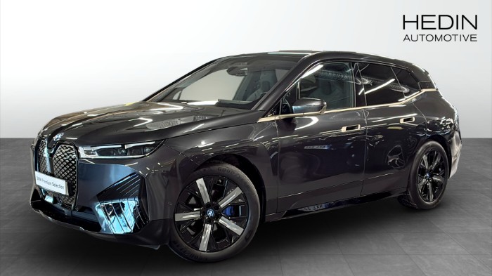 xDrive40 Sportpaket Parking Assistant Plus Panoramaglastak