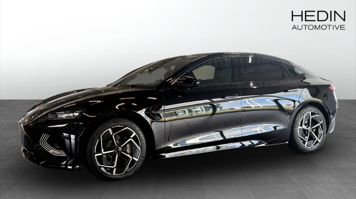 EXCELLENCE AWD INKL LADDKORT 15000 KR