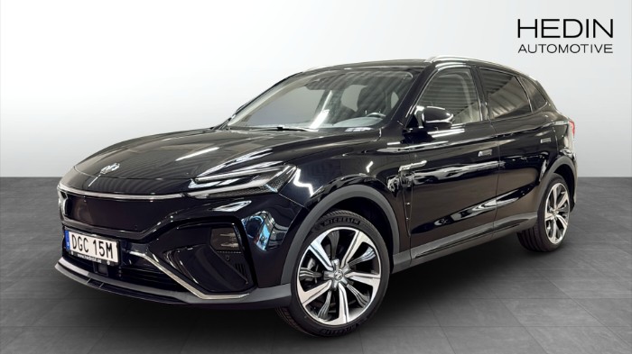 PERFORMANCE AWD Panorama BOSE 360° Skinn