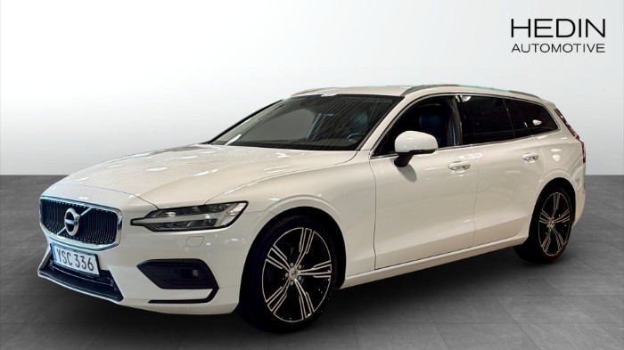V60 D4 MOMENTUM ADVANCED EDITION NAVI