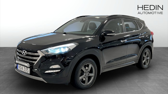 PREMIUM 2.0 CRDI 4WD / PANO / NAV / FULLSERVAD