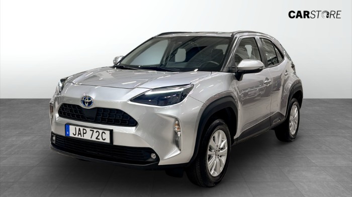 CROSS Hybrid e-CVT (116hk) ACTIVE / BACKAMERA