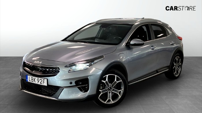Plug-in Hybrid Carplay Kamera Navi Värmare