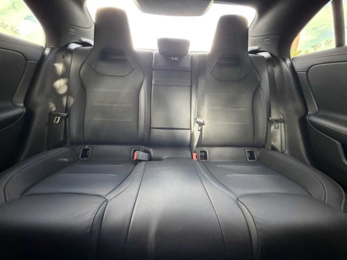 220d AMG Line Premium Plus 4dr Tip Auto