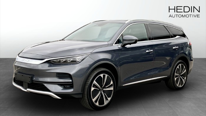 TANG FLAGSHIP EV