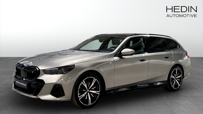 XDRIVE40 TOURING M-sport pro Dragkrok Innovation pkt