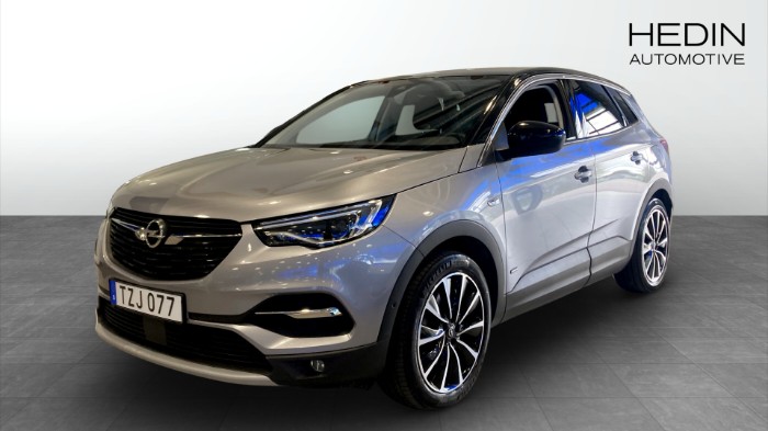 GRANDLAND X AWD Plug-in Hybrid 300Hk AUT
