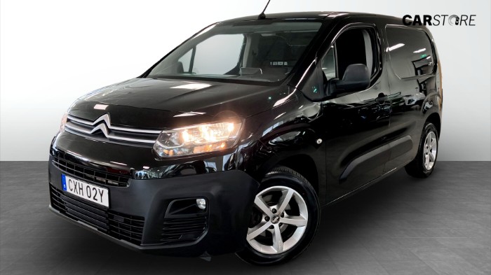 Moms Van 1.5 Ny Kamrem BlueHDi Dragkrok 3-sits Carplay