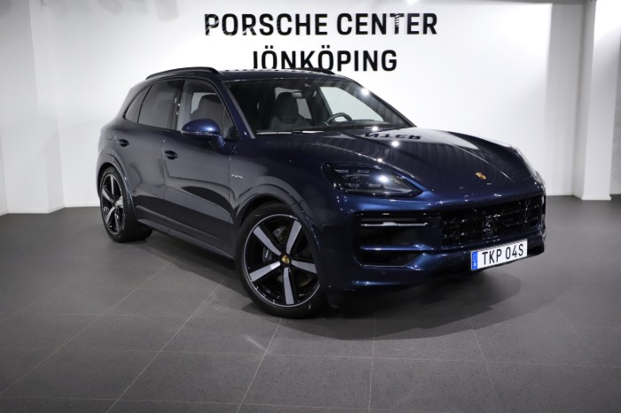 E-hybrid SUV