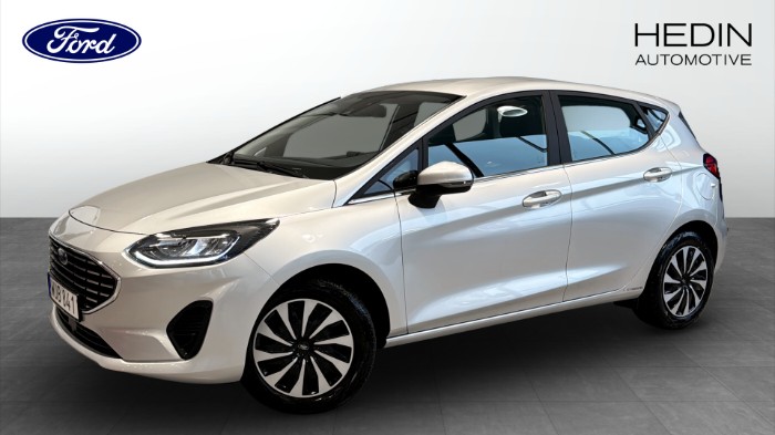 1.0 Titanium, Carplay, Adaptiv farthållare