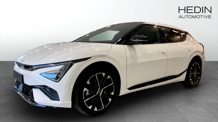 GT LINE AWD LONG RANGE 20 OCH SOLLUCKA