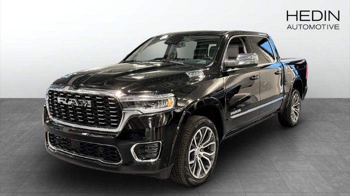 RAM 1500 TUNGSTEN CREW CAB