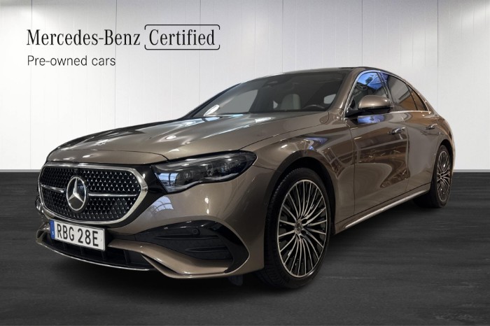 300 e 4MATIC  Panorama / Superscreen / AIRMATIC