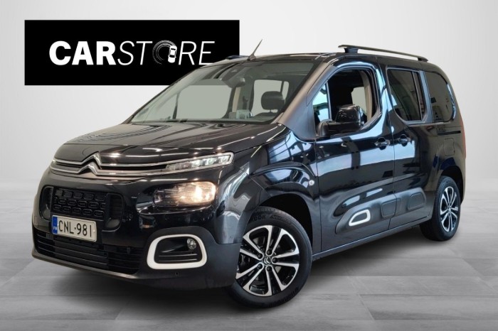 PureTech 110 Shine M // Lohko ja sisäpistoke / HUD / Kamera / Navi / Tutkat / Autom.Ilmastointi /
