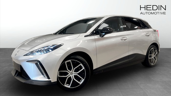 LUXURY 64 KWH