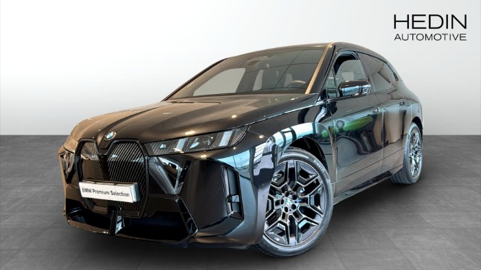 xDrive60 M-Sport Innovation B&W Luftfjädring Adaptiv Farth Drag