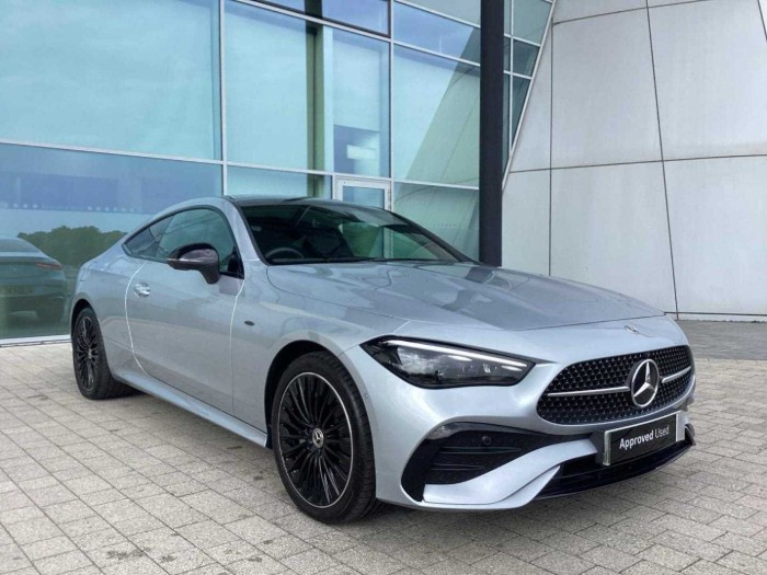300e Premier Edition 2dr 9G-Tronic