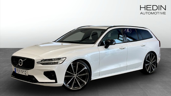 V60 T5 R-Design 250hk Drag B&W Panorama HUD 21"