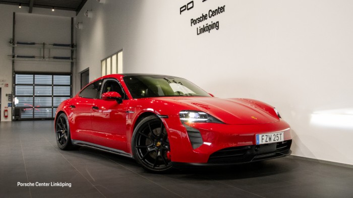 Taycan GTS - Leasebar/VAT