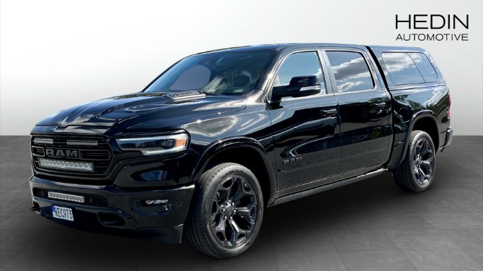 RAM 1500 CREW CAB 4X4 LIMITED NIGHT EDITION