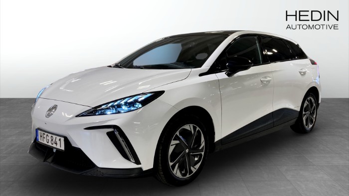 MG4 LUXURY 64 KWH 15000:- att ladda för medföljer!!