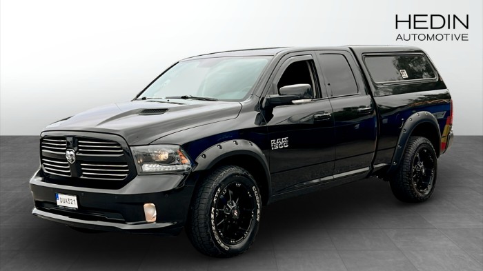 1500 5,7L HEMI V8 395Hk/ Långt Flak