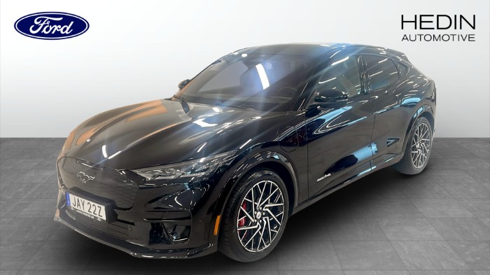 GT | 2023 | Panoramaglastak | 487 HK