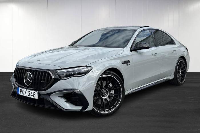 53 HYBRID 4MATIC | Superscreen | Kolfiber | Nightpackage |