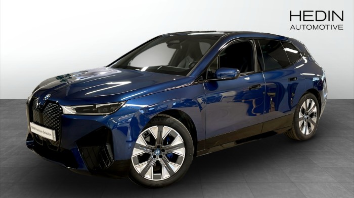xDrive40 Sport Line H/K Värmare Carplay Drag