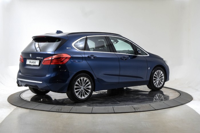 225xe Active Tourer iPerformance aut