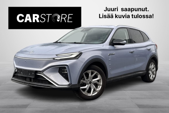 Performance AWD // 360° -kamera / Bose-äänentoisto / Ilmastoidut nahkaistuimet //
