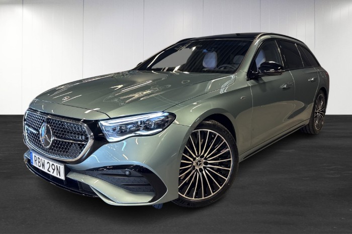 300 DE 4MATIC KOMBI /AMG LINE PREMIUM/ PANO/ NIGHTPACKAGE/ DRAG