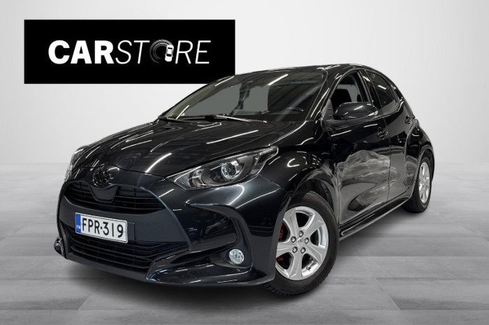 1,5 Hybrid Active Plus // Adapt. vakkari / Peruutuskamera / Navi / Keyless / Lämmitettävä ratti!